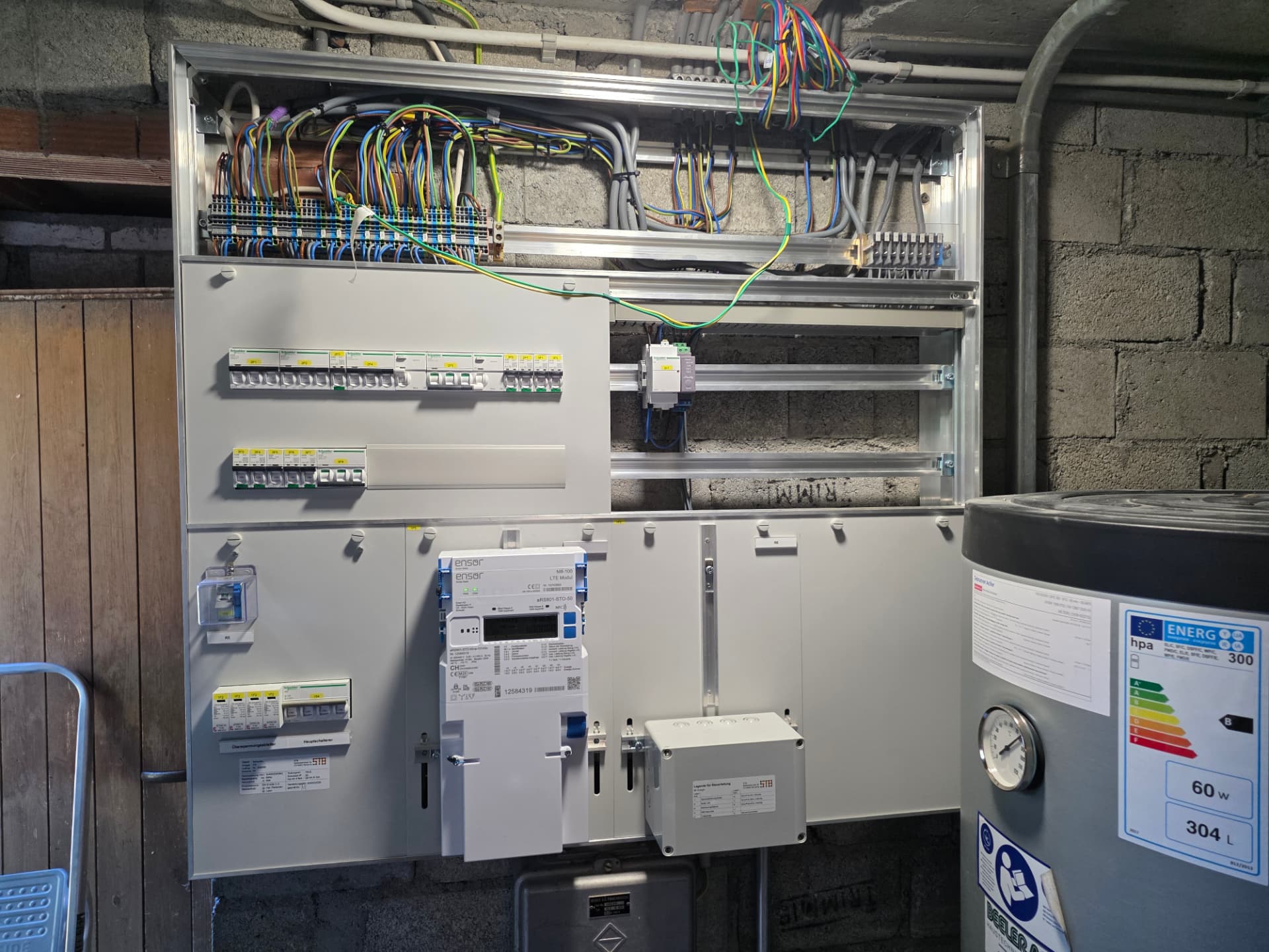 De elektra is afgemonteerd en in bedrijf